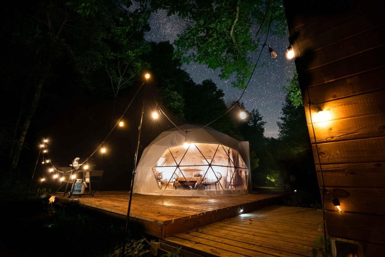Luxury tent Solace Glamping 2 Sevierville
