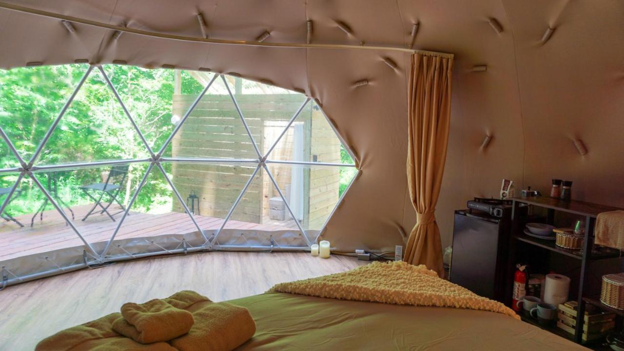 Campo de lujo Solace Glamping 2
